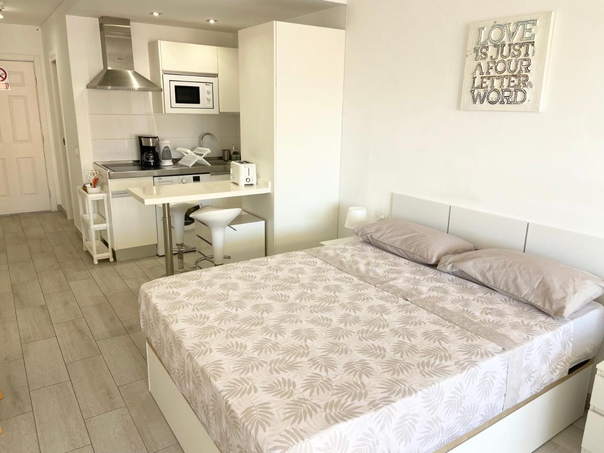 Top Floor, Panoramic Studio, Heated Pool Los Cristianos (Tenerife) Exterior foto